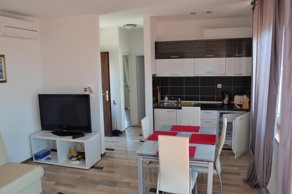 Apartments Lungomare Umag Bilik gambar